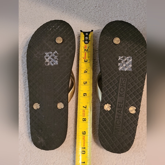 Michael Kors Designer Flip flops thongs sandals size 8 - Picture 3 of 3
